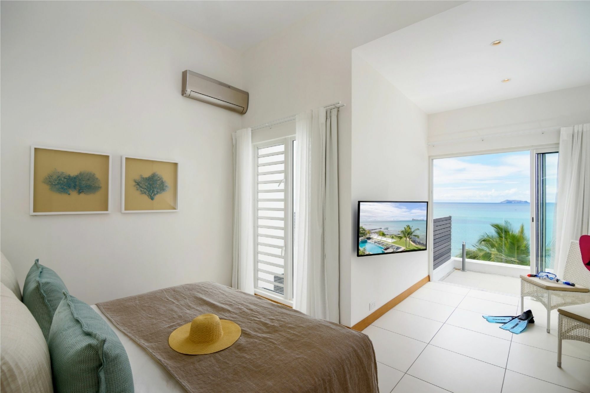 Myra Seafront Suites With Lov Cap Malheureux Dış mekan fotoğraf