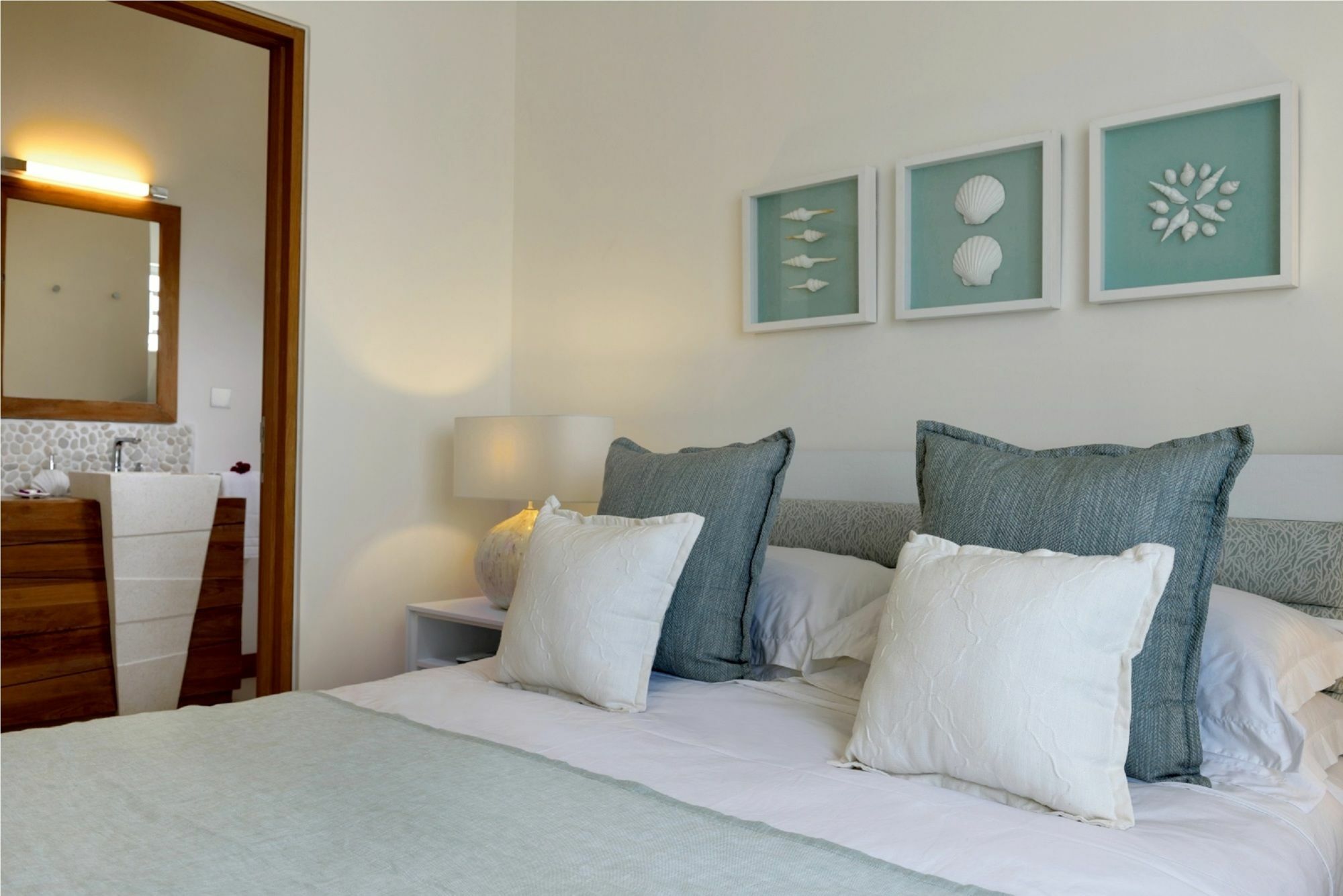 Myra Seafront Suites With Lov Cap Malheureux Dış mekan fotoğraf
