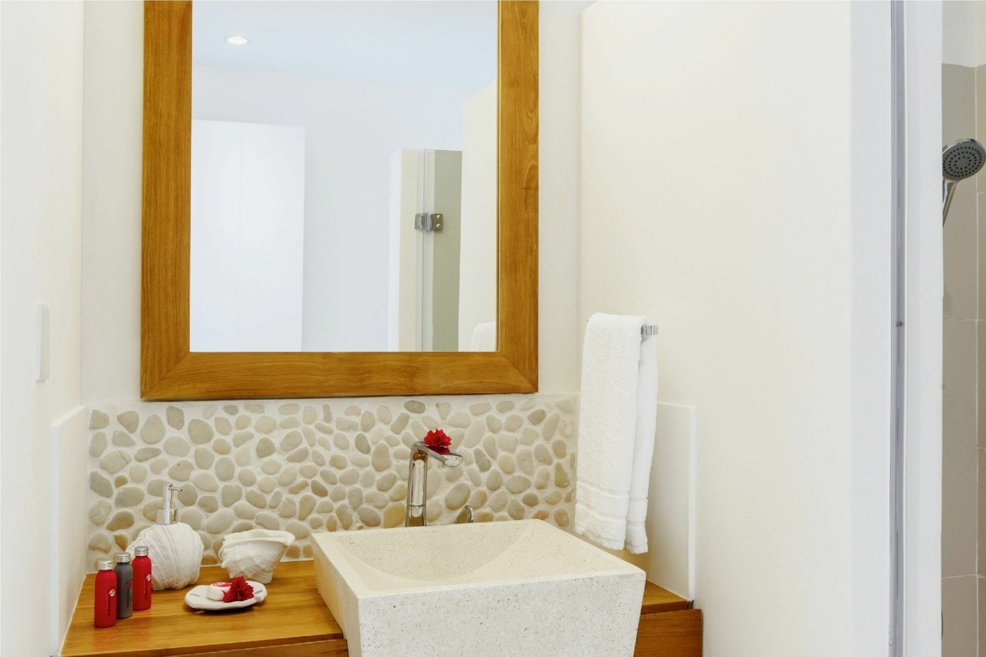 Myra Seafront Suites With Lov Cap Malheureux Dış mekan fotoğraf