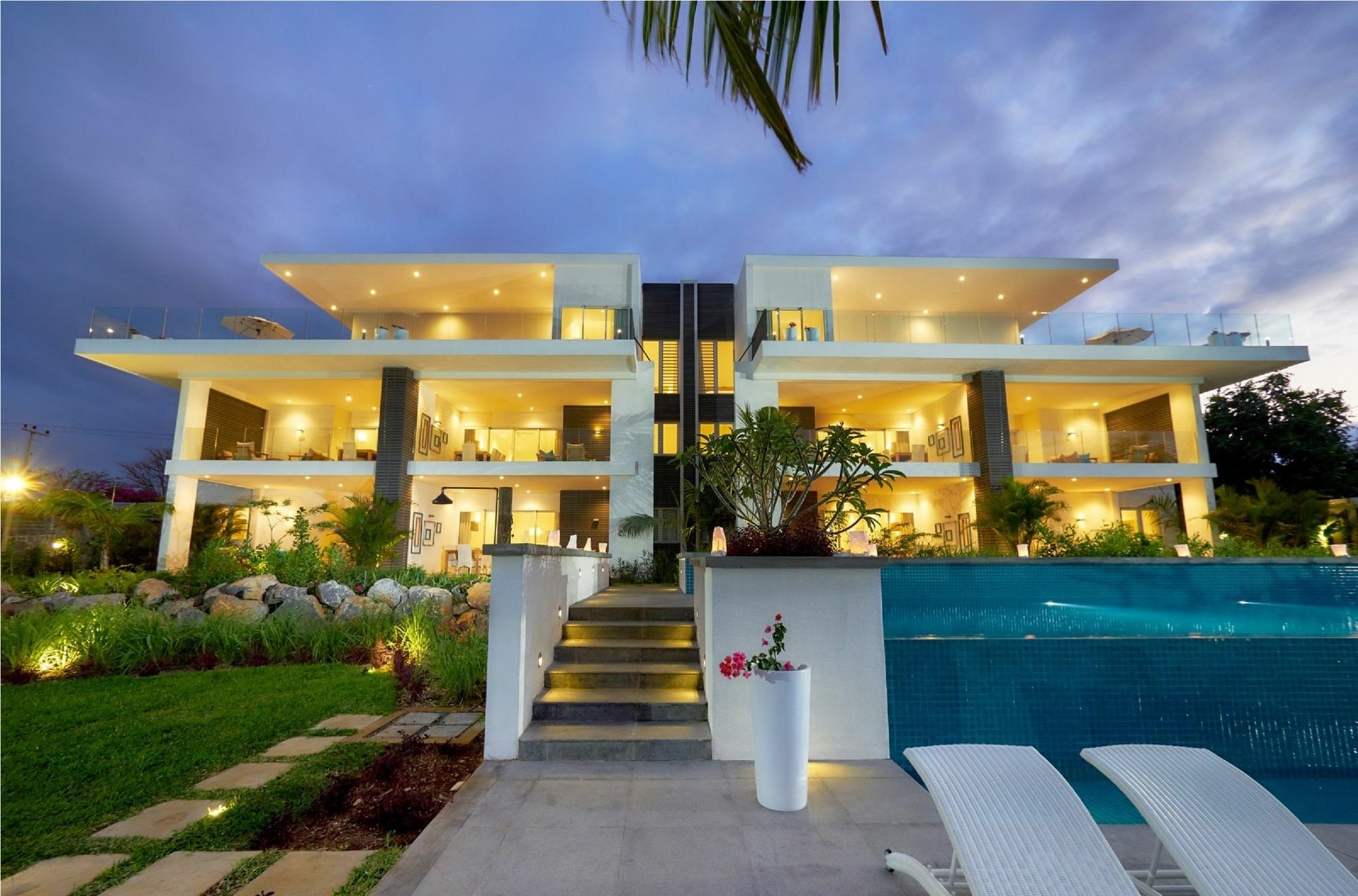 Myra Seafront Suites With Lov Cap Malheureux Dış mekan fotoğraf